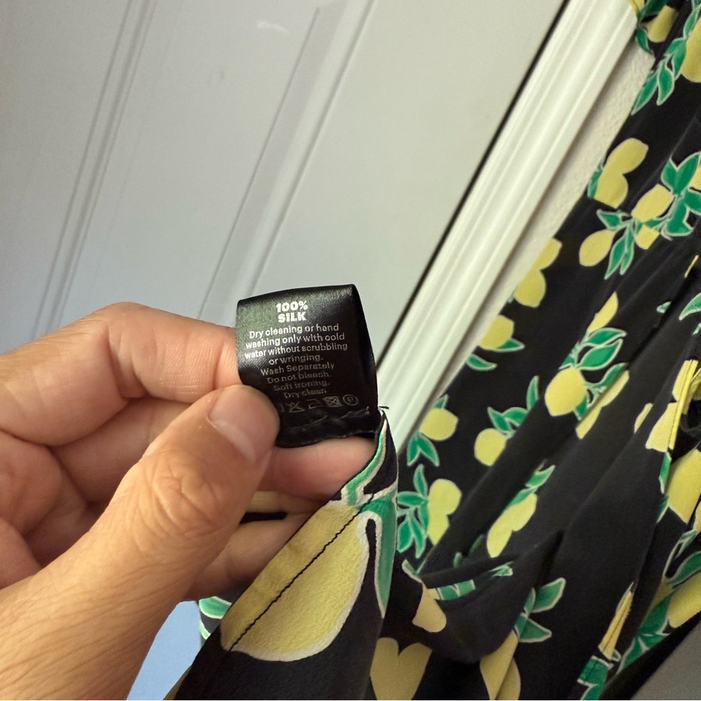 FROM‎ FUTURE black lemon fruit print silk short sleeve midi wrap dress - Picture 7 of 7